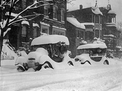 汽车在暴雪(1/28/1922)