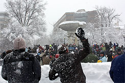 杜邦雪球战斗